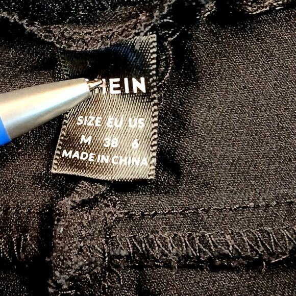 Shein Black Spiderweb Stretch Black Ankle Flared Pants - Women's Size 6 - Picture 6 of 6